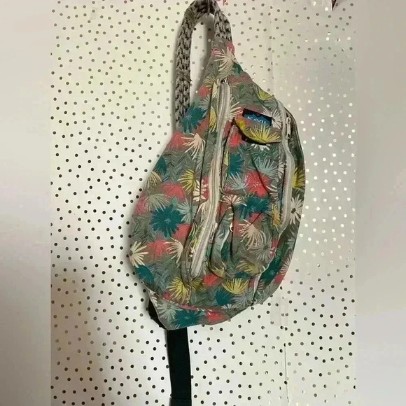 Kavu Backpack - Picture 2 of 7